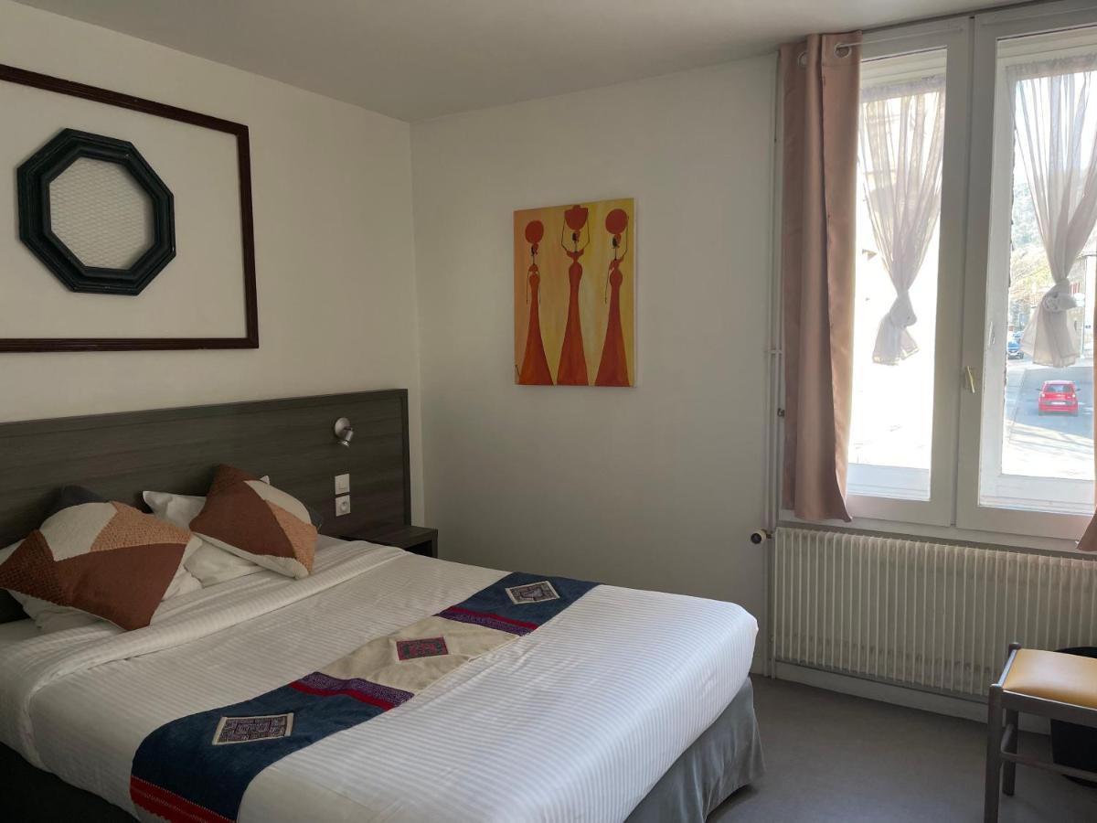 Logis Hotel Restaurant & Pizzeria Vuillot Cuiseaux Dış mekan fotoğraf